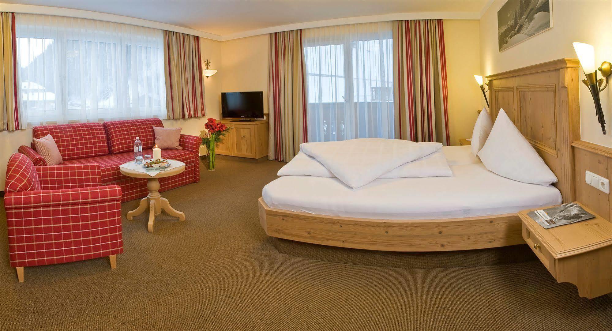 Hotel Lenz ซี ภายนอก รูปภาพ