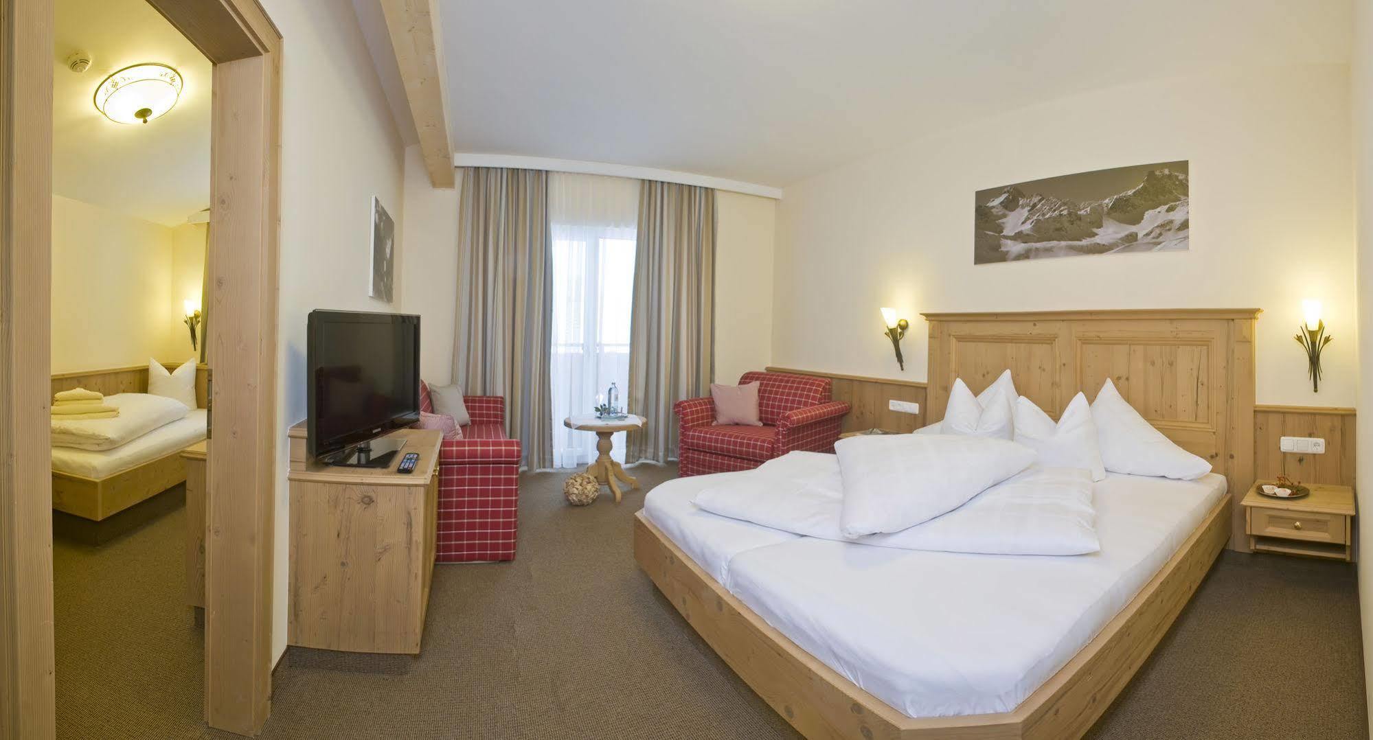 Hotel Lenz ซี ภายนอก รูปภาพ